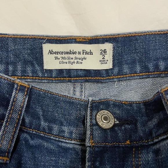 Abercrombie Ultra High Rise 90s Slim Straight - Picture 6 of 8